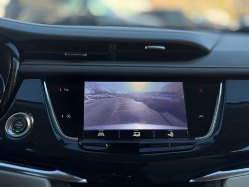Used 2024 Cadillac XT6 Premium Luxury image 16