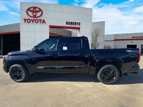 New 2025 Toyota Tundra Platinum w/ TRD Off-Road Package image 4