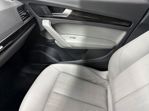 Used 2019 Audi Q5 Prestige w/ Prestige Package AWD/4WD image 38