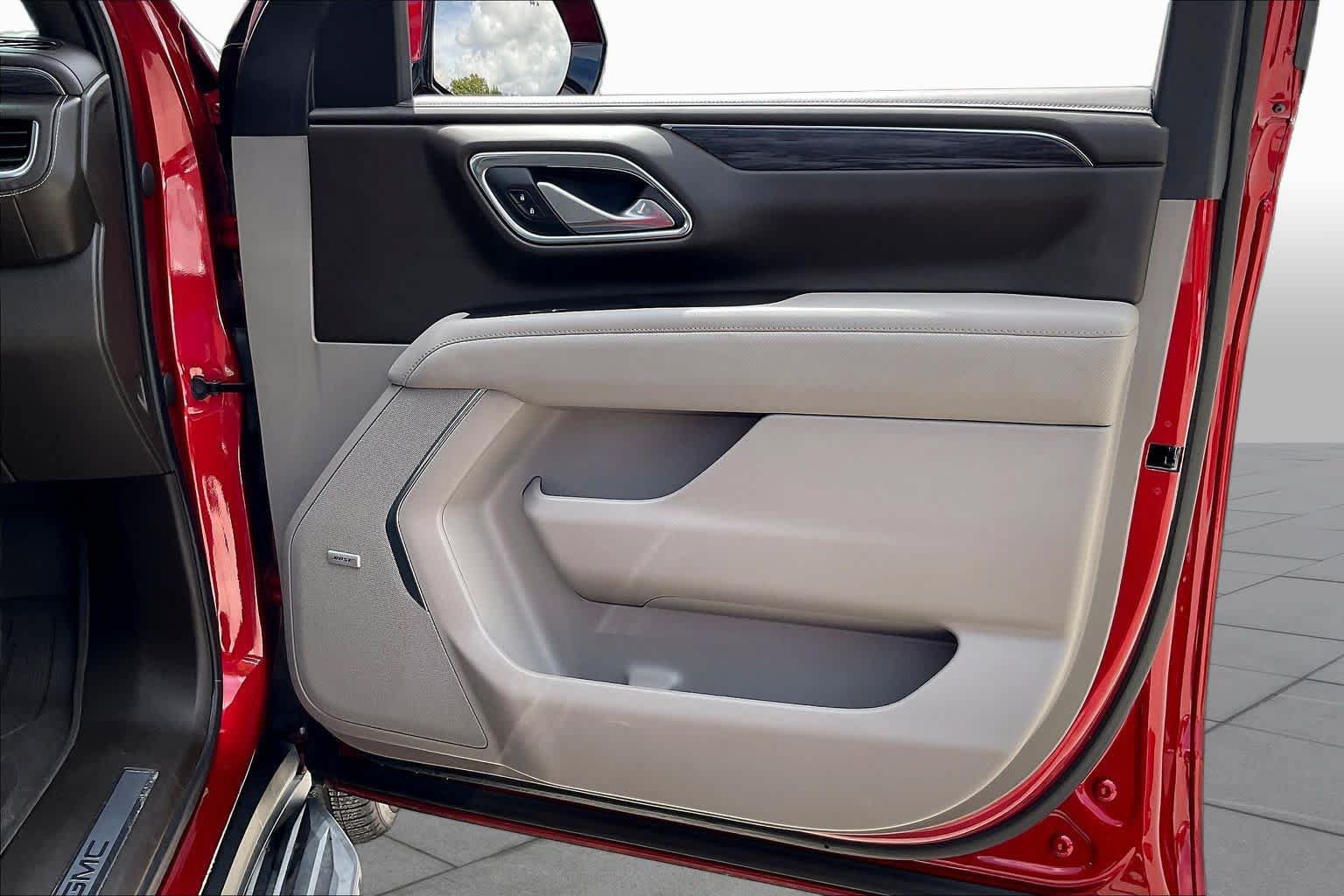 Certified 2023 GMC Yukon SLT RWD image 23