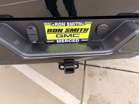 New 2026 GMC Sierra 1500 Elevation w/ LPO, Elevation Black Package image 8