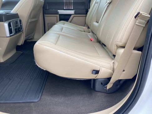 Used 2020 Ford F150 Lariat w/ Equipment Group 502A Luxury AWD/4WD image 14