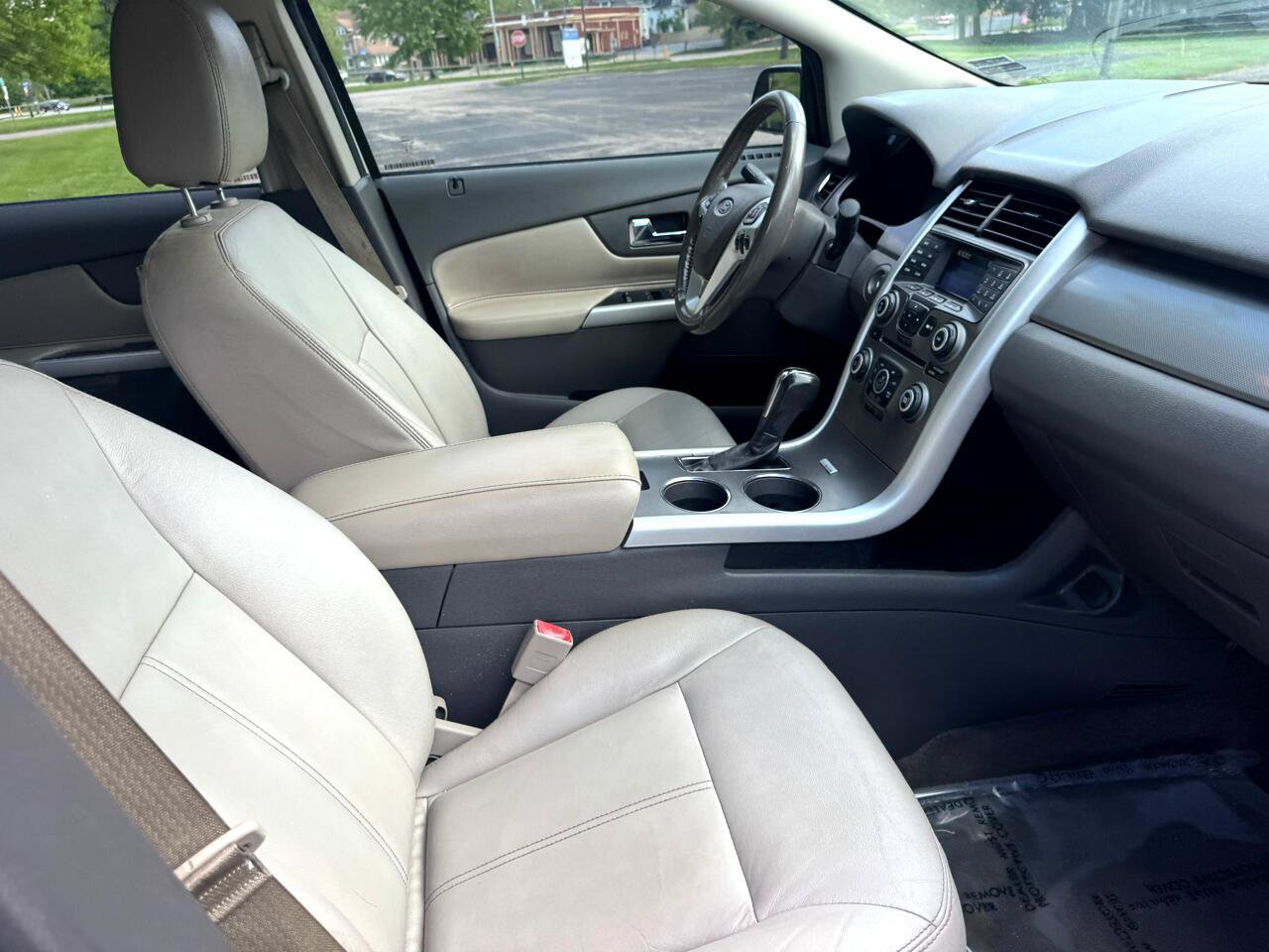 Used 2013 Ford Edge SEL FWD image 29