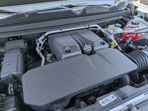 New 2025 Chevrolet Colorado Z71 w/ Midnight Edition image 13