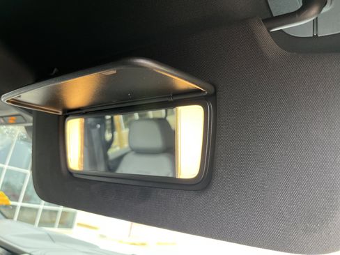 Used 2025 GMC Yukon Denali image 22