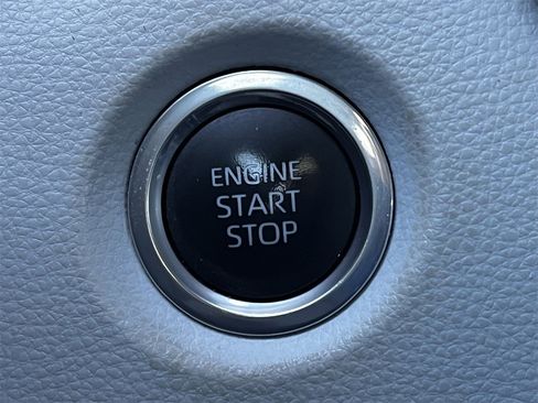 Used 2024 Toyota Corolla SE image 19