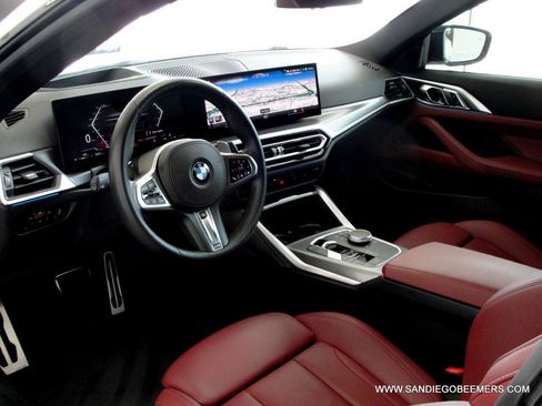 Used 2024 BMW M440i Coupe w/ Premium Package RWD image 34