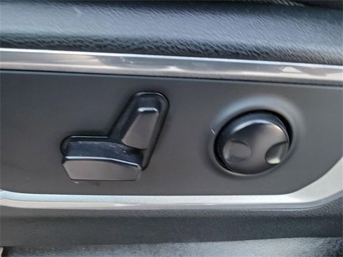 Used 2023 RAM 1500 Laramie image 17
