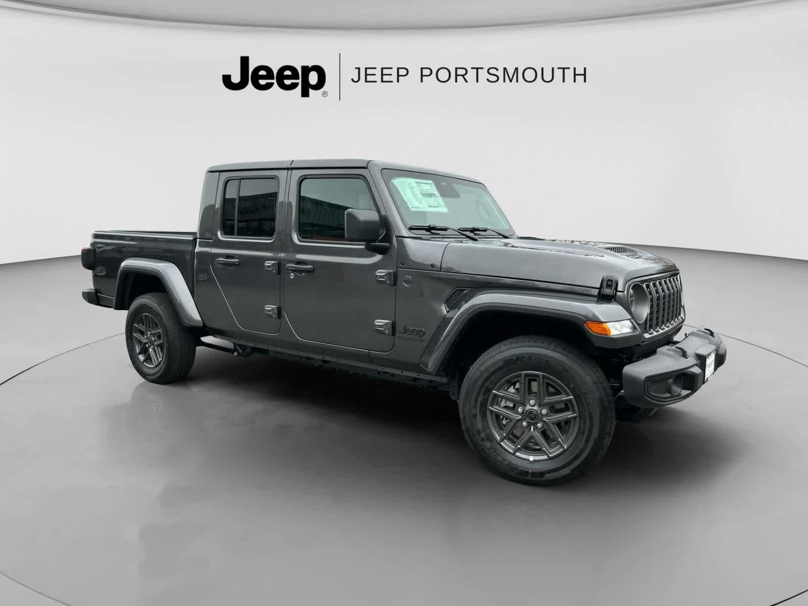 New 2026 Jeep Gladiator Sport AWD/4WD image 3