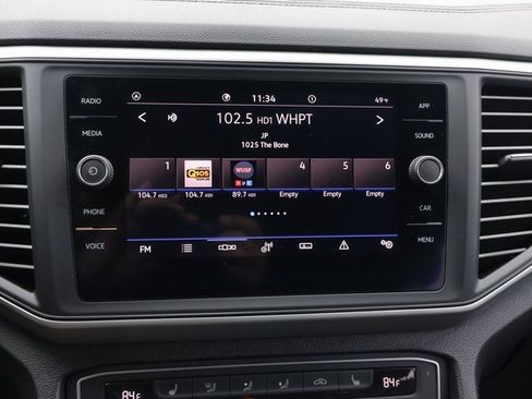 Certified 2021 Volkswagen Atlas Cross Sport SE w/ V6 Towing Package image 23