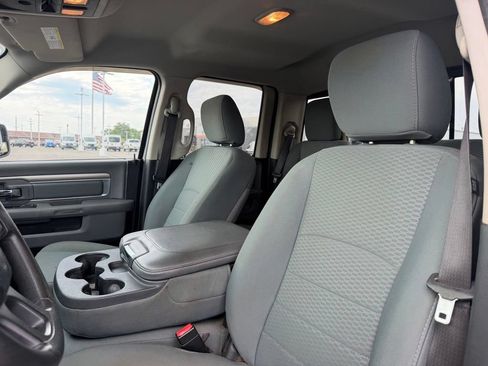 Used 2014 RAM 1500 Classic SLT AWD/4WD image 14