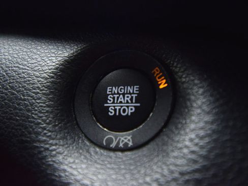 Used 2022 Jeep Cherokee Latitude Lux AWD/4WD image 32