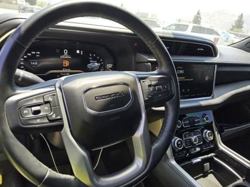 Used 2023 GMC Yukon Denali w/ Max Trailering Package AWD/4WD image 3