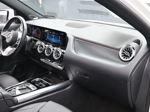 Used 2024 Mercedes-Benz GLA 250 4MATIC image 38