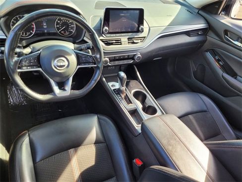 Used 2024 Nissan Altima 2.5 SR image 7