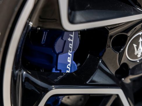 Used 2022 Maserati MC20 Coupe RWD image 25