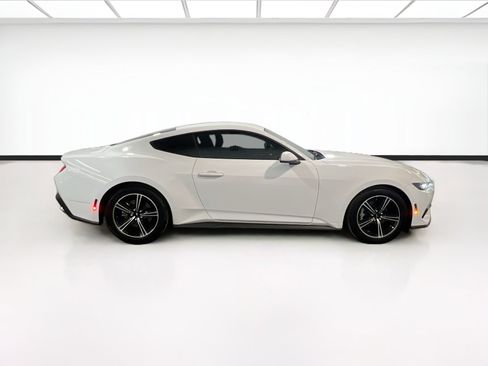 Used 2024 Ford Mustang Coupe RWD image 22