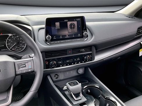 New 2026 Nissan Rogue SV image 6