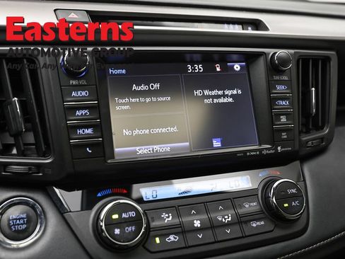 Used 2018 Toyota RAV4 XLE AWD/4WD image 19