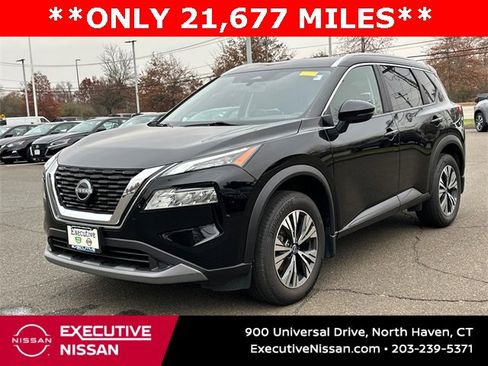 Certified 2022 Nissan Rogue SV w/ SV Premium Package image 5