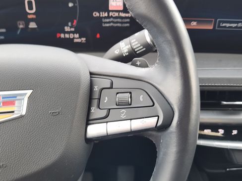Used 2024 Cadillac XT4 Premium Luxury image 38