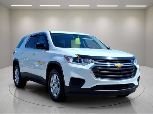 Used 2020 Chevrolet Traverse LS w/ LPO, Floor Liner Package FWD image 3
