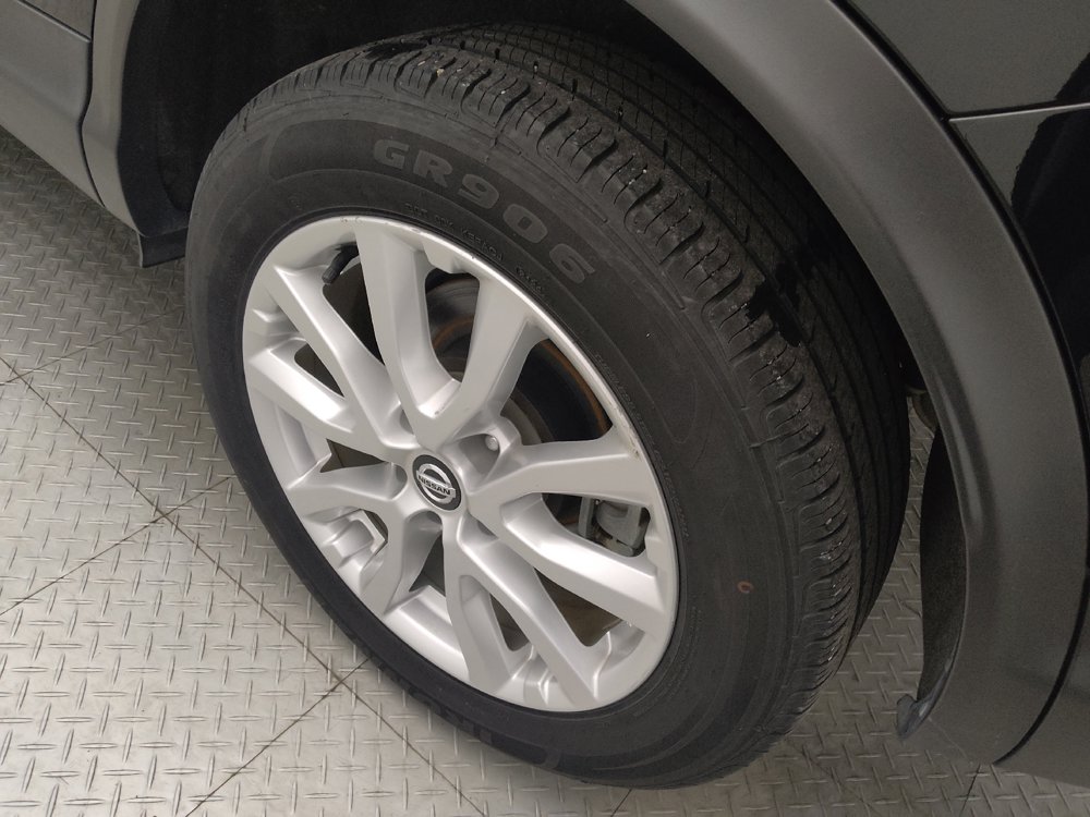 Used 2022 Nissan Rogue Sport SV FWD image 31