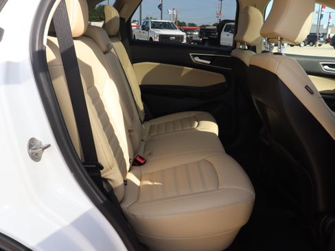 Used 2024 Ford Edge SEL w/ Convenience Package AWD/4WD image 11