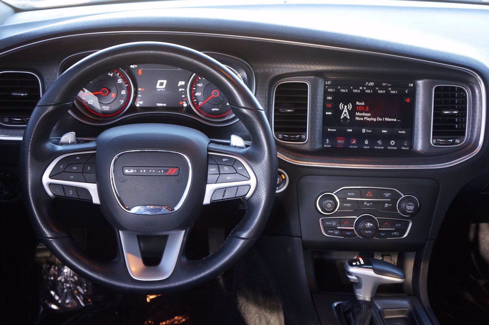 Used 2018 Dodge Charger R/T RWD image 20