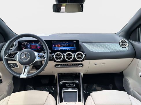 Used 2025 Mercedes-Benz GLA 250 image 34