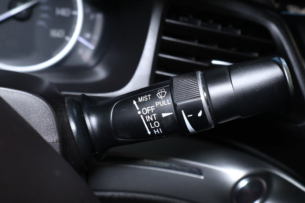 Used 2020 Acura ILX FWD image 25