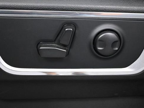 Used 2022 RAM 1500 Laramie w/ Sport Appearance Package image 8