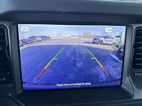 Certified 2025 Ford Bronco Badlands image 40