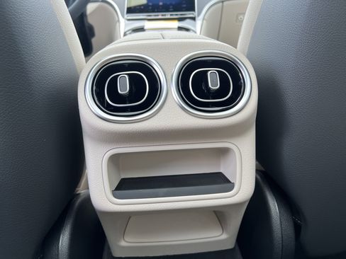 Certified 2025 Mercedes-Benz GLC 300 GLC 300 image 34