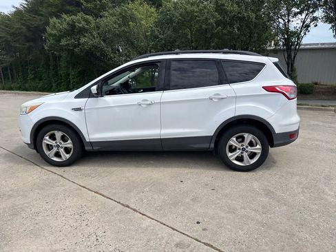 Used 2014 Ford Escape SE w/ Equipment Group 201A AWD/4WD image 12