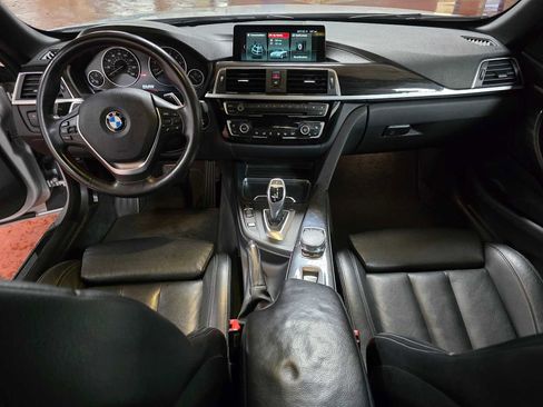 Used 2018 BMW 430i Convertible image 16