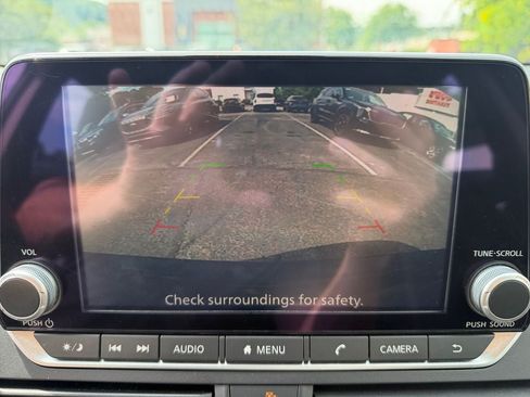 Used 2025 Nissan Altima 2.5 SR FWD image 21