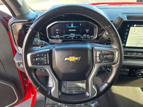 Certified 2025 Chevrolet Silverado 1500 LT image 32