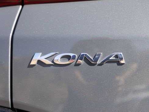 Used 2023 Hyundai Kona SEL FWD image 12