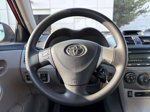 Used 2012 Toyota Corolla LE FWD image 21