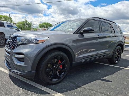 Certified 2023 Ford Explorer ST w/ Equipment Group 401A image 3