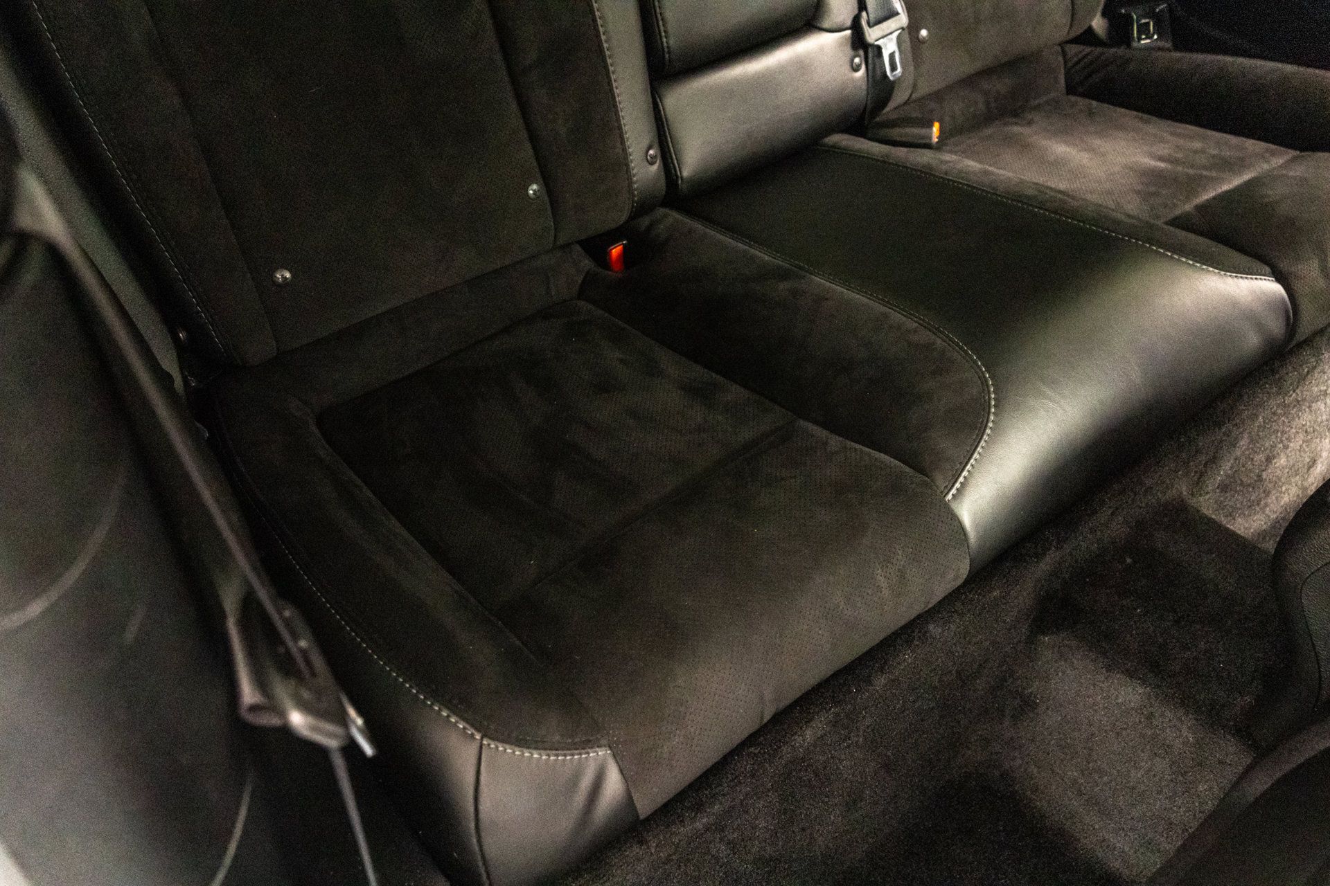 Used 2018 Dodge Challenger R/T Scat Pack w/ Leather Interior Group RWD image 33