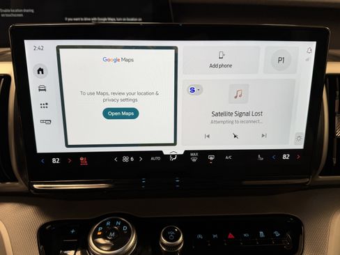 Used 2025 Ford Expedition Active image 7