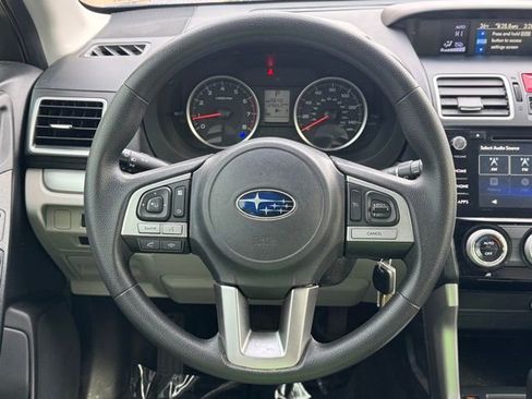 Used 2018 Subaru Forester 2.5i Premium w/ All-Weather Package image 22