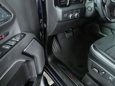 Used 2024 GMC Sierra 1500 AT4X w/ AT4X AEV Edition AWD/4WD image 8