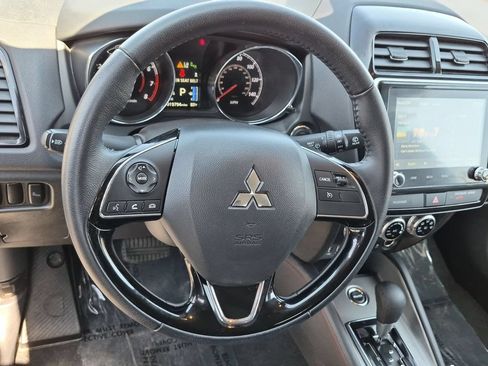 Used 2025 Mitsubishi Outlander Sport SE AWD/4WD image 22