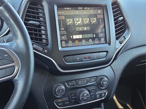 Used 2021 Jeep Cherokee Latitude Lux w/ Sun & Sound Group image 18