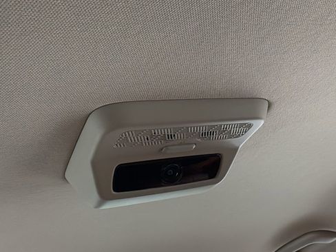 New 2026 Kia Carnival EX FWD image 39