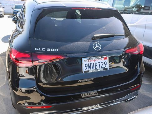 Used 2025 Mercedes-Benz GLC 300 image 13