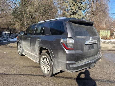 Used 2022 Toyota 4Runner Limited image 3